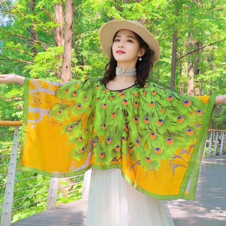 夏季洋气缎面套头防晒披肩女宽松显瘦印花围巾薄款遮阳超大沙滩巾