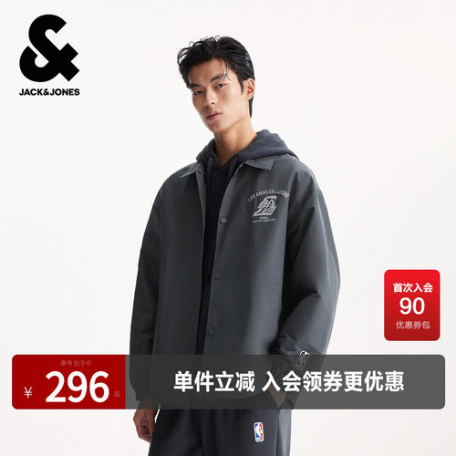 宽松版型 翻领设计底摆湖人队贴布装饰
