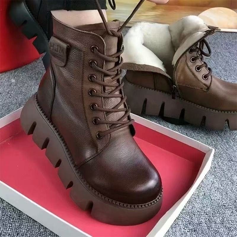 软皮加绒加厚保暖雪地靴女2025秋冬季新款防滑棉靴休闲轻便马丁靴