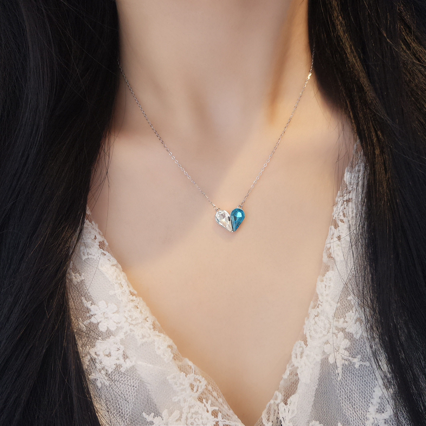 s925纯银蓝白水晶爱心项链女个性