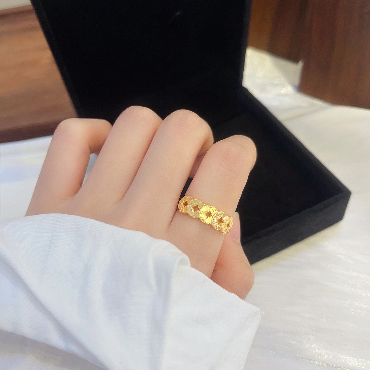 s925纯银五帝币钱多多戒指女车花