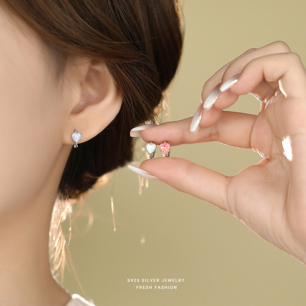 S925纯银幻彩欧泊石爱心耳扣女小
