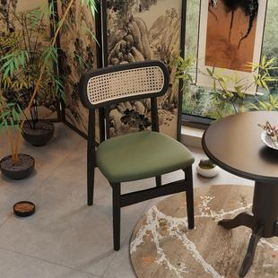 实木餐椅家用中古风扶手靠背饭厅餐桌椅子阳台休闲软包覆古藤编椅