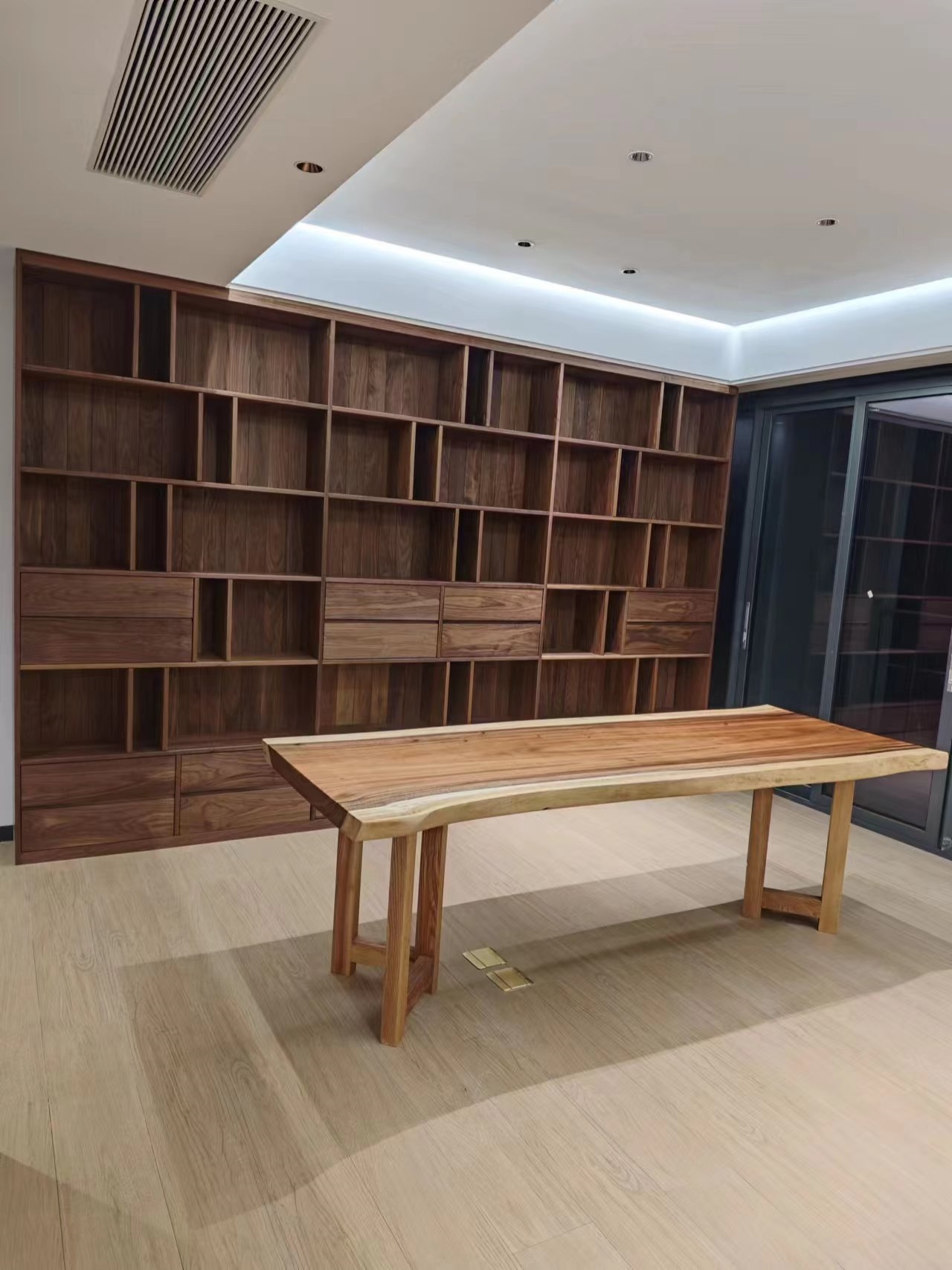 原木书柜定制春季9折工厂直营