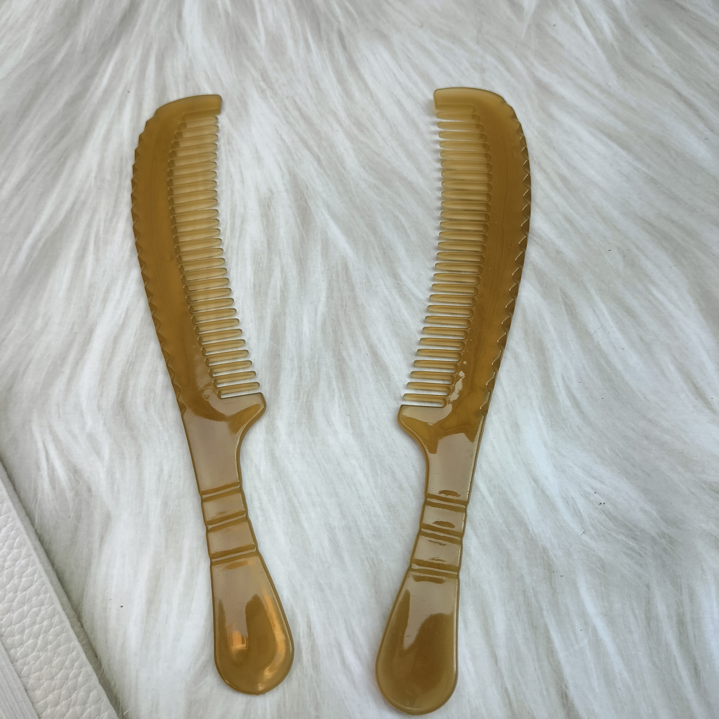 高档羊角梳便携精致小巧窄齿梳家用加厚不卡发梳头顺发女士直发梳