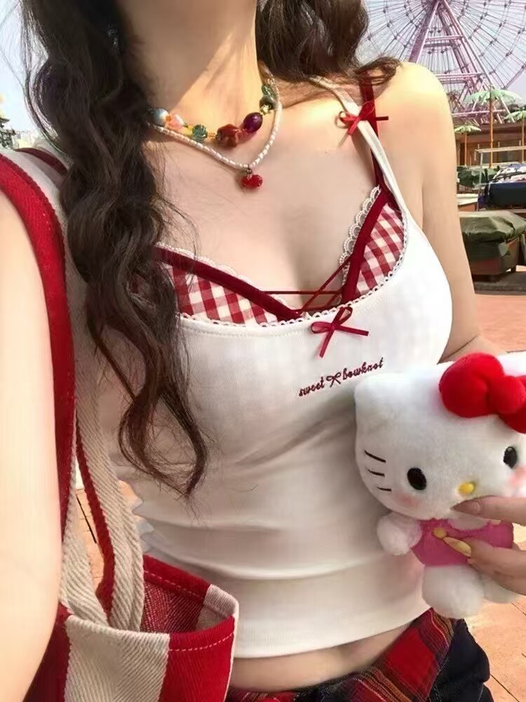 2025新款蕾丝拼接修身吊带背心女外穿纯欲辣妹短款交叉胸衣两件套