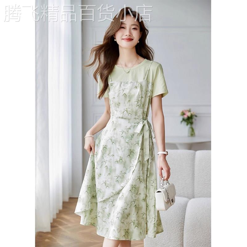 假两件碎花连衣裙女2026夏季新款法式气质收腰系带拼接短袖t恤裙
