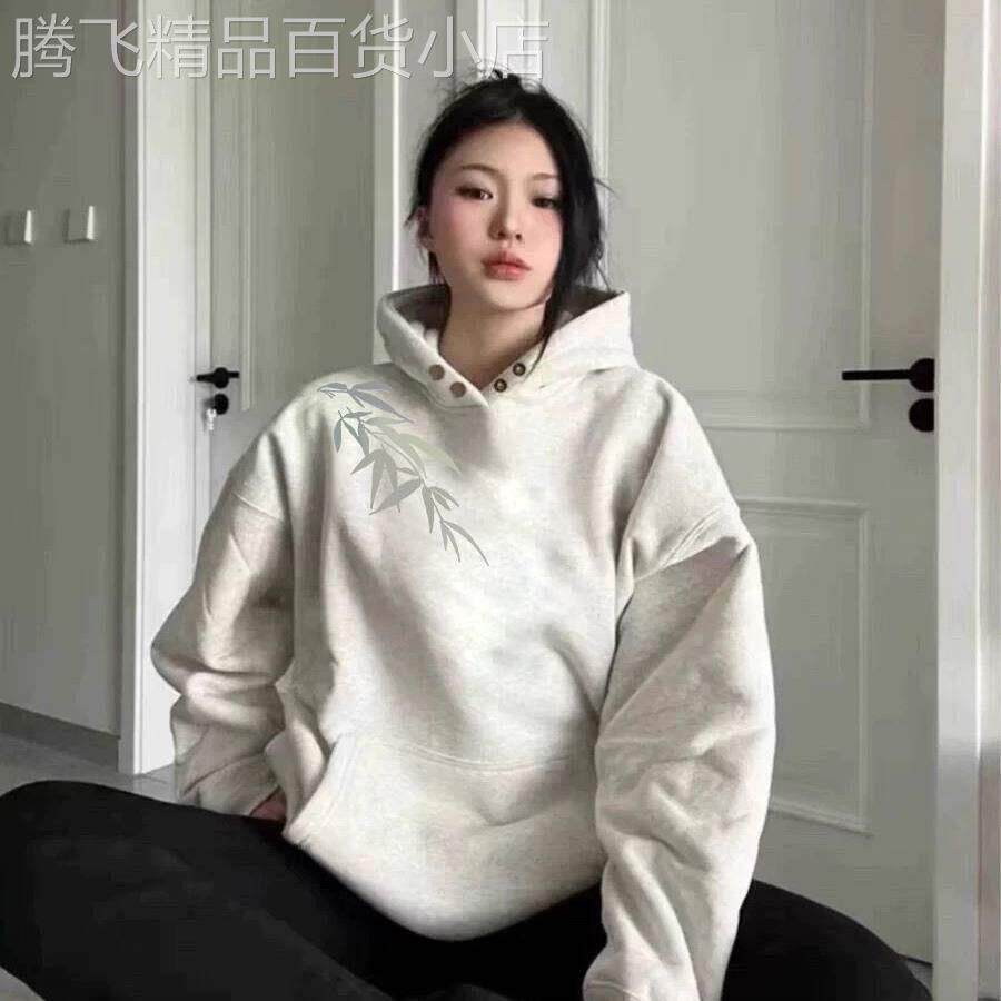 纯色连帽长袖卫衣女春秋季2026新款无襟纽扣百搭印花休闲套头上衣