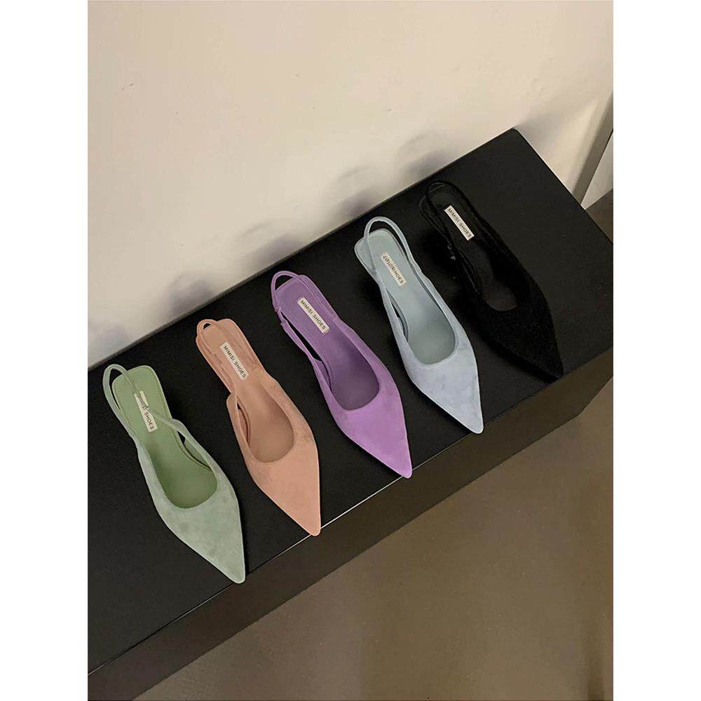 香港黑色尖头细跟低跟单鞋女2025夏季绒面小猫跟包头后空凉鞋百搭