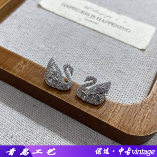 S925银针白天鹅耳钉女韩国气质时尚个性耳环水晶锆石百搭耳坠