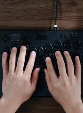 28S Hitbox，磁轴按键，12加5大尺寸全布局