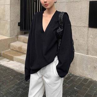 v领t恤女长袖2025春季新款纯棉宽松长款遮屁股性感纯欲风低领上衣
