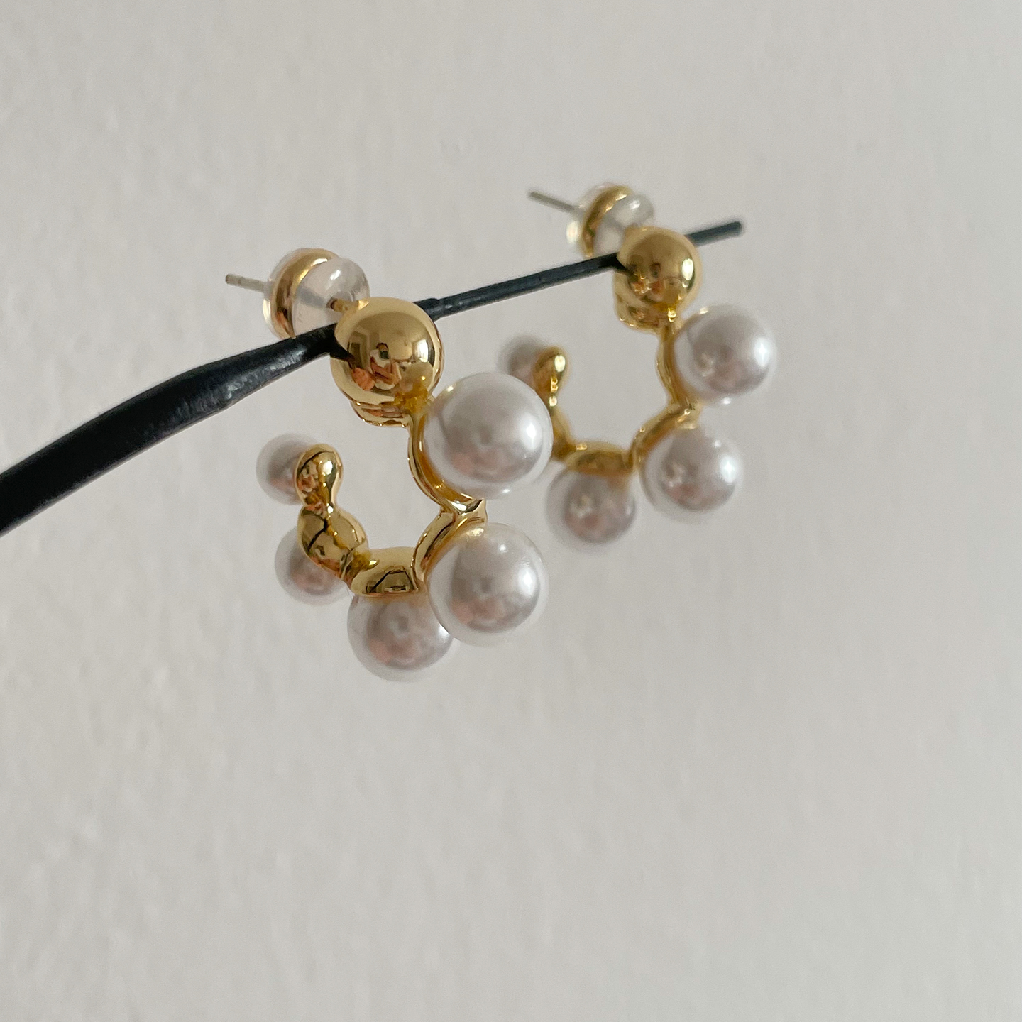 法式温柔感圆形珍珠耳环