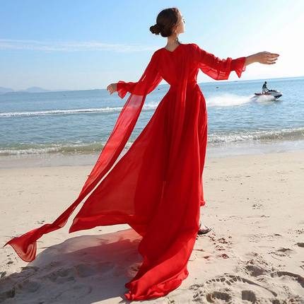 春夏雪纺沙漠旅游拍照红色长袖收腰连衣裙海边度假超仙拖尾长裙