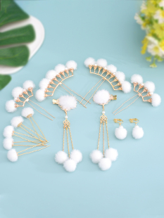 古风汉服头饰可爱毛茸茸毛球汉服儿童发饰毛绒冬季发夹排簪配饰品