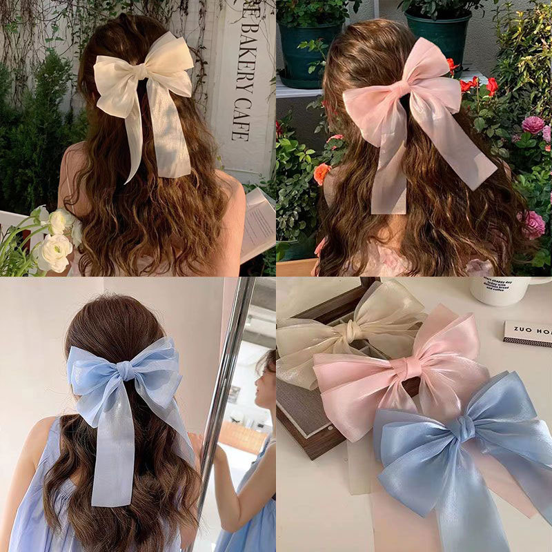 Redbowtihairpinfemal