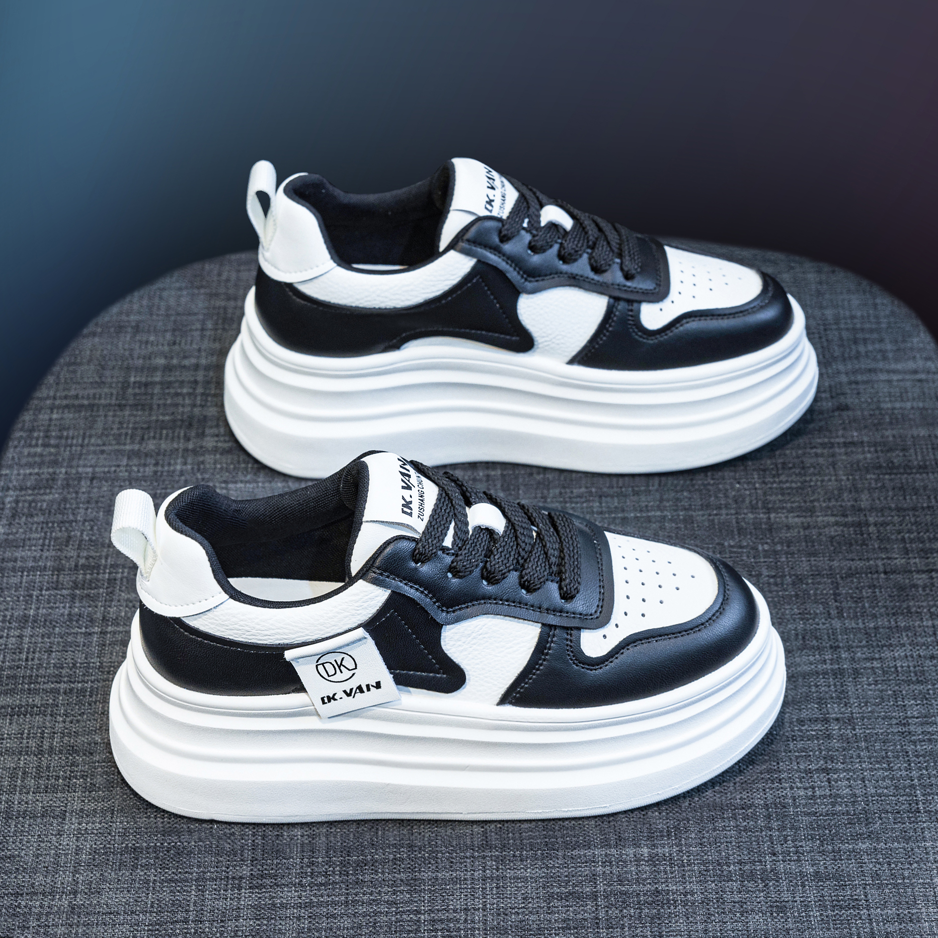 内增高8cm小白鞋女爆款松糕板鞋