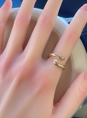 拥抱戒指ins钛钢小众设计