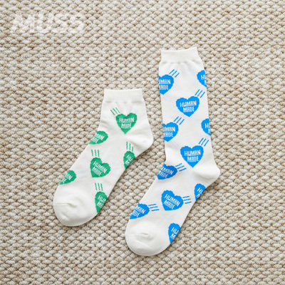 HUMNANMADE日产桃心中筒袜短袜