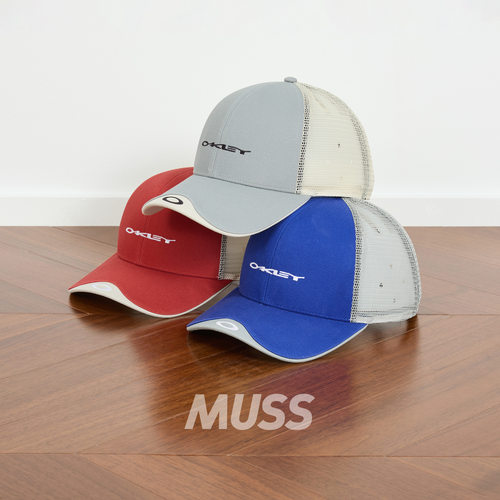 现货 OAKLEY CLASSIC TRUCKER HAT 6片式网眼卡车帽鸭舌帽 26SS