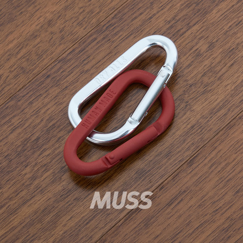 HUMANMADE字母登山扣钥匙扣配件