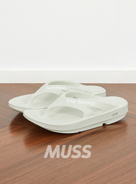 现货 THE SOLOIST. X OOFOS FLIP FLOP 宫下贵裕标语舒缓人字拖