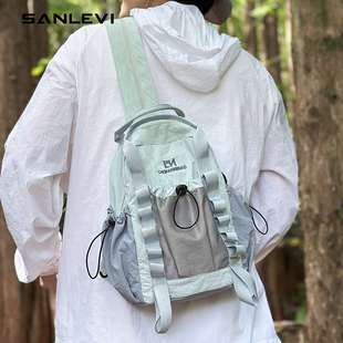户外登山包女生小型超轻量化徒步双肩包迷你轻便露营爬山背包男士