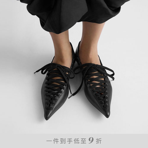 DYMONLATRY尖头绑带复古女巫鞋