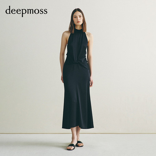 【deepmoss】2026秋冬新款雾霭交叉挂脖连衣裙