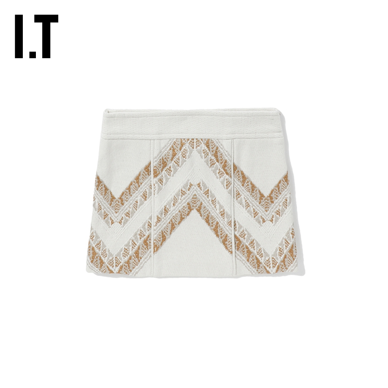 女装半身裙新品时尚通勤折线刺绣