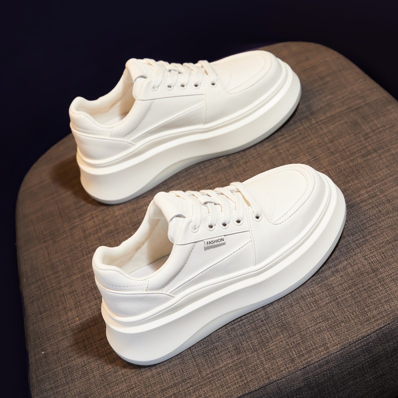 厚底圆头松糕底小白鞋