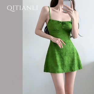 显瘦保守绝美度假温泉 平角大码 泳衣女2026新款 高级感绿色分体裙式