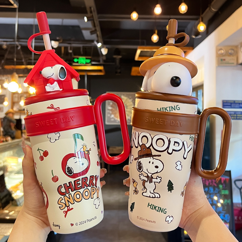 史努比保温杯女生2025新款大容量吸管冰霸杯学生带把手保冷水杯子