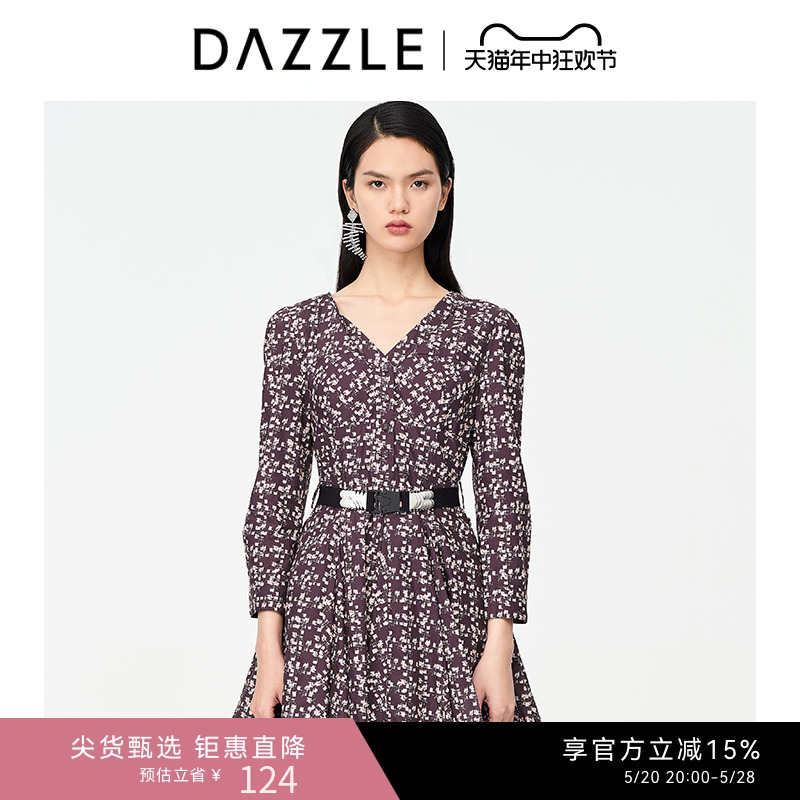 奥莱地素碎花大摆连衣裙DAZZLE