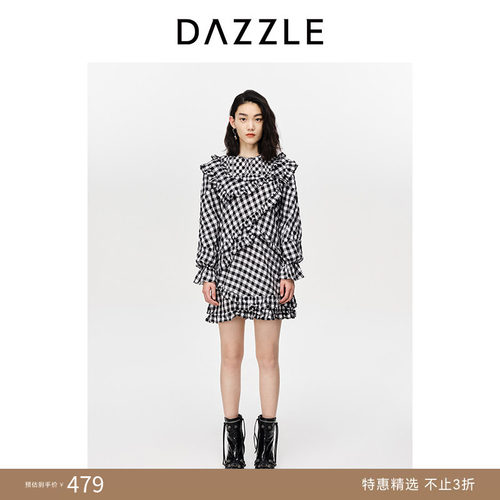 花边细节	格纹设计	袖口设计