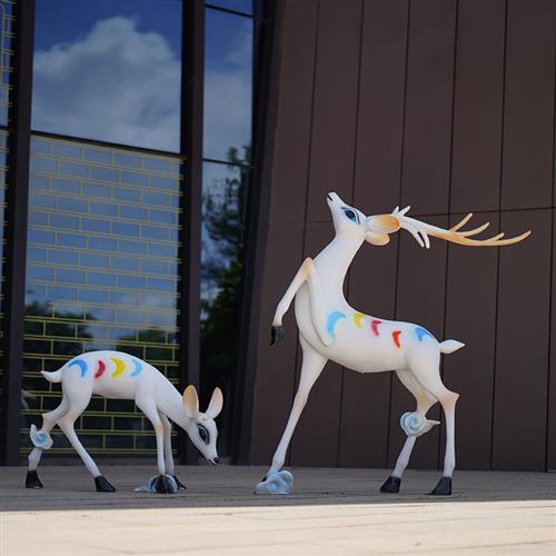 户外玻璃钢卡通九色鹿雕塑模型国产原型庭院别墅园林美陈落地摆件