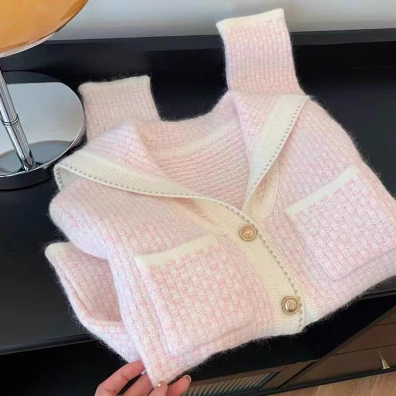 小香风粉色奶呼呼软糯毛衣外套针织开衫女士小个子气质设计感上衣