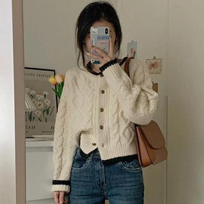 早春秋季2025年新款女装设计感短款洋气上衣毛衣女小个子针织开衫