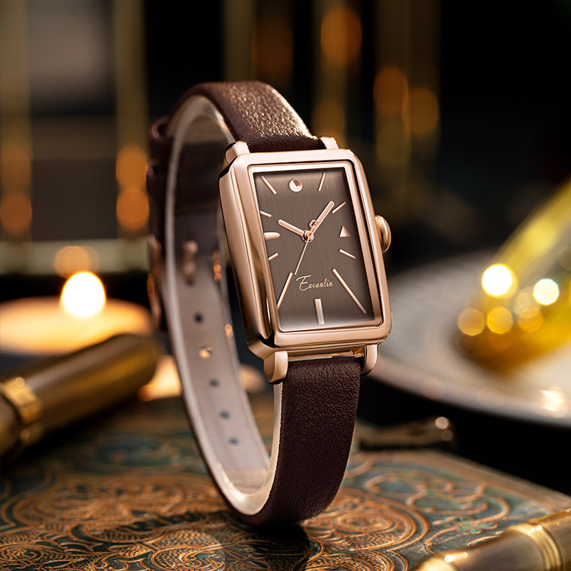 女士手表名牌正品2022新款防水复古手表女款学生长方形轻奢小众