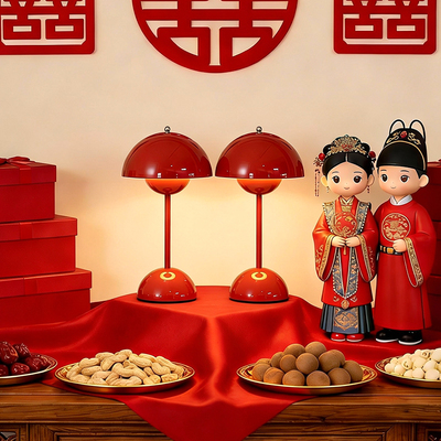 法国汤姆逊红色花苞新婚长明灯