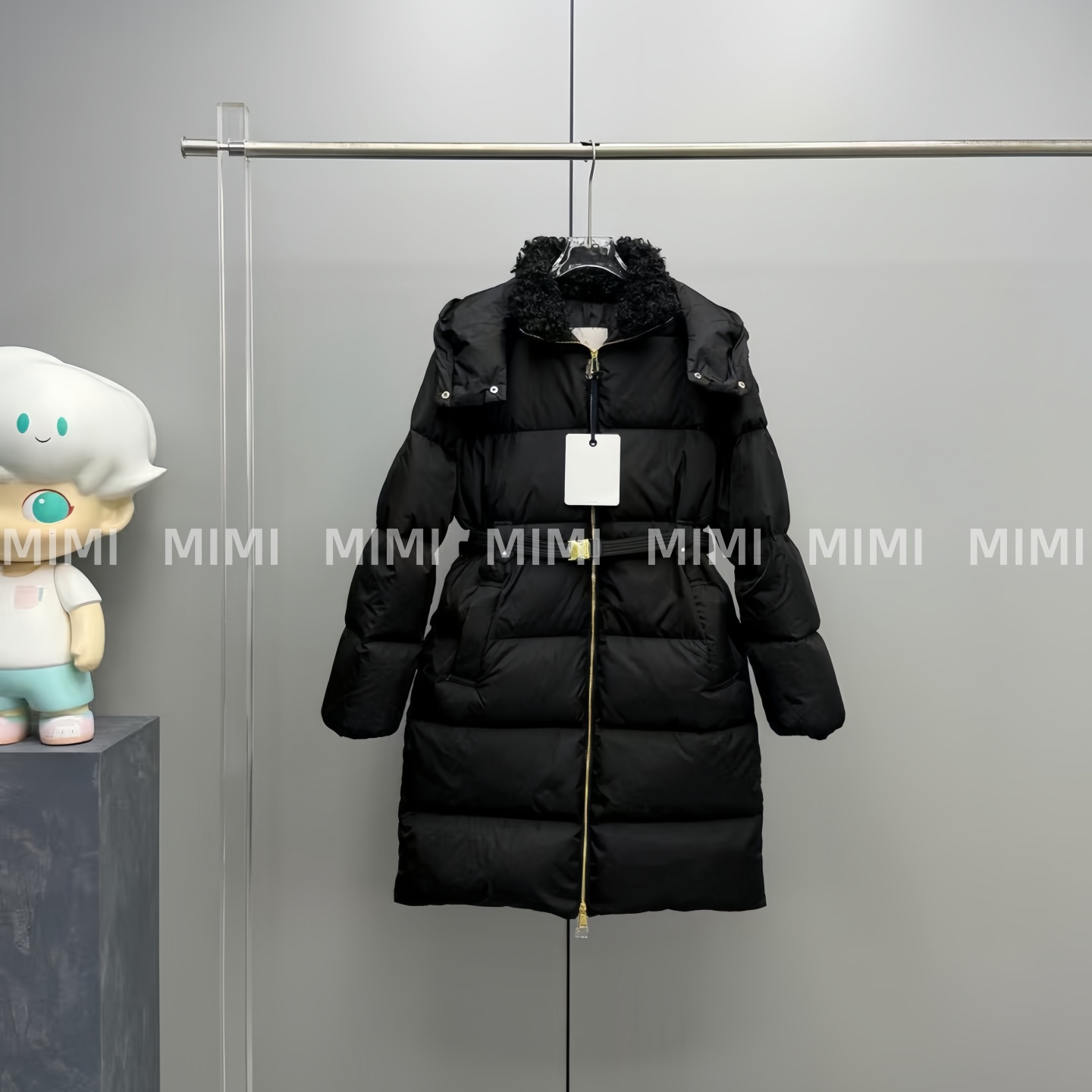 渠道货Briant中长款连帽收腰羽绒