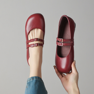 法式复古风真皮一字扣带玛丽珍鞋酒红色圆头平底软底单鞋大码女鞋