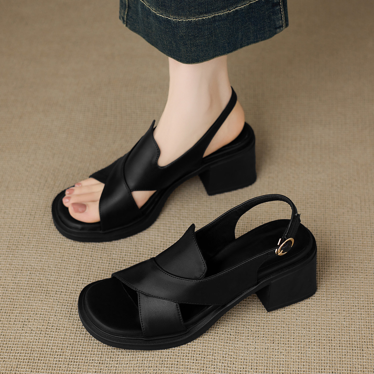 2026夏季新款露趾粗跟仙女风凉鞋黑色厚底一字扣带百搭配裙子女鞋