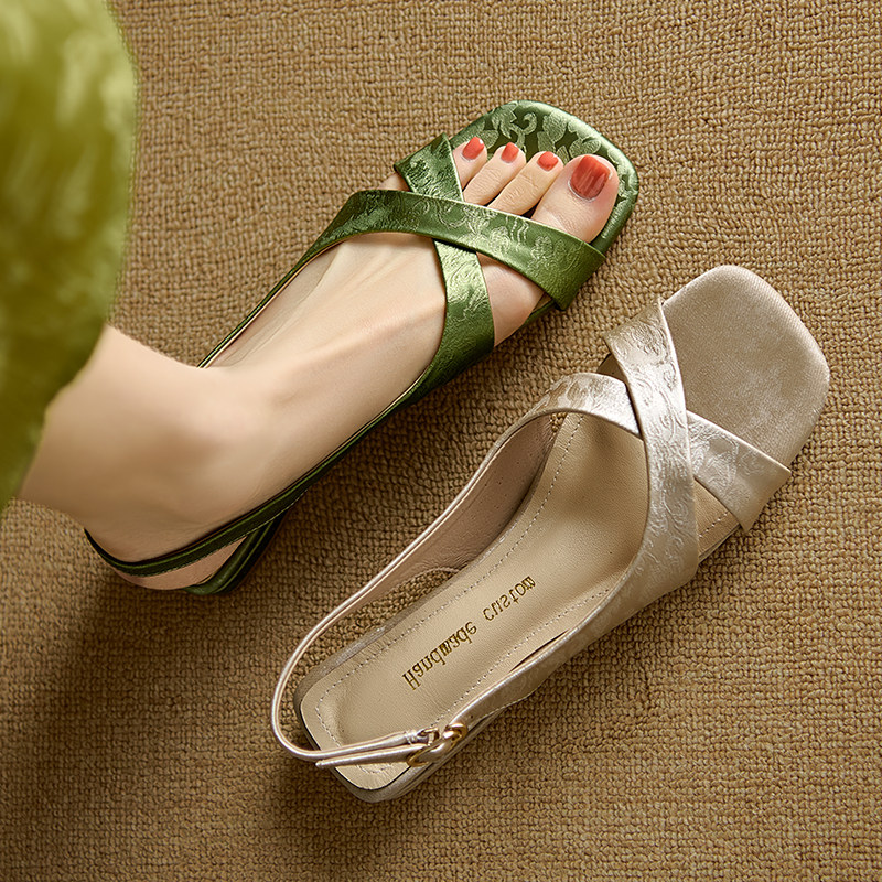 Dale黛迩~精致夏日 中式复古平底配裙子旗袍交叉带凉鞋大码41—43