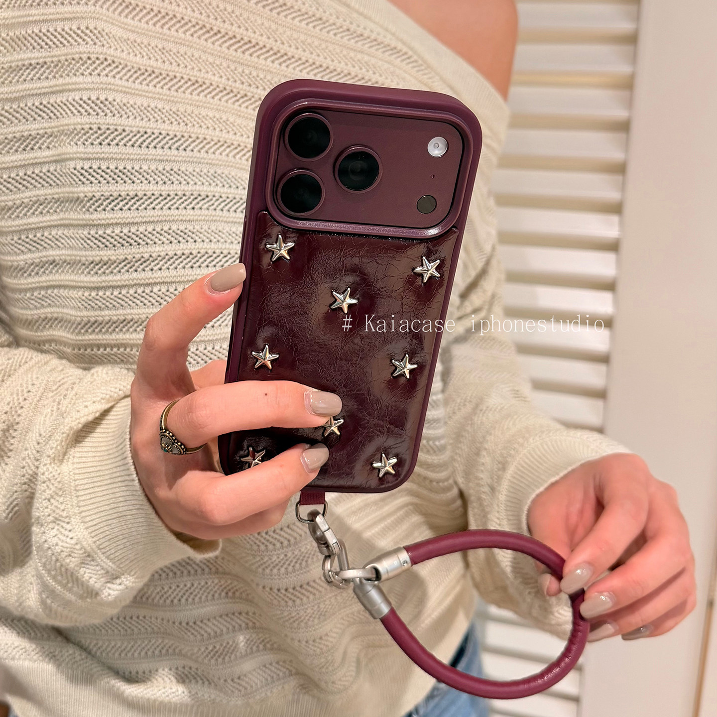 kaia 朋克勃艮第红星星铆钉适用苹果18promax手机壳iphone17pro新款18pro酒红挂绳17pm女全包皮质防摔手机套