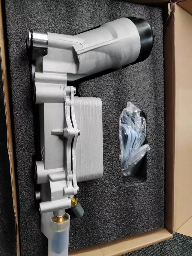 吉普大切诺基牧马人大捷龙酷威300c 3.6排量机油散热器改进全铝件