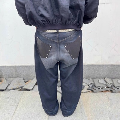 脏脏裤铆钉皮口袋牛仔裤脏染