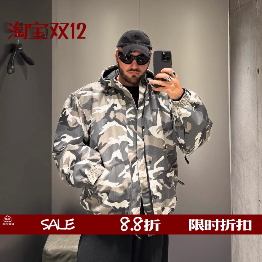 灰白迷彩滑雪服冲锋衣外套