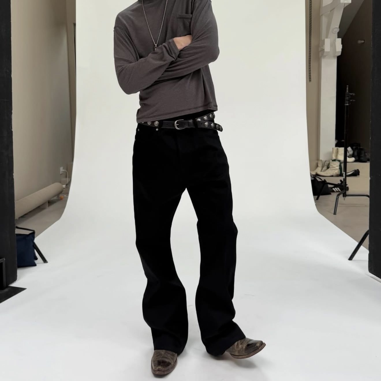 纯黑红边赤耳微喇原牛牛仔裤