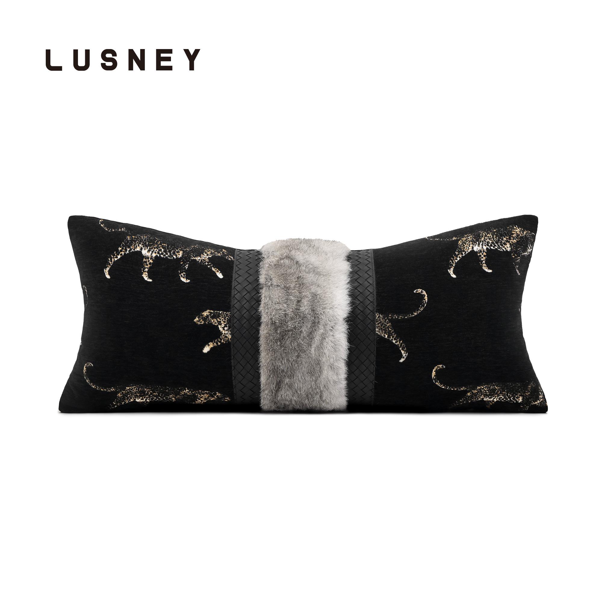 高端无障碍豪华斯堪的纳维亚黑色绣花枕头沙发客厅美洲虎枕头模型